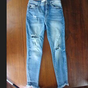 KanCan Distressed Skinny sz 27